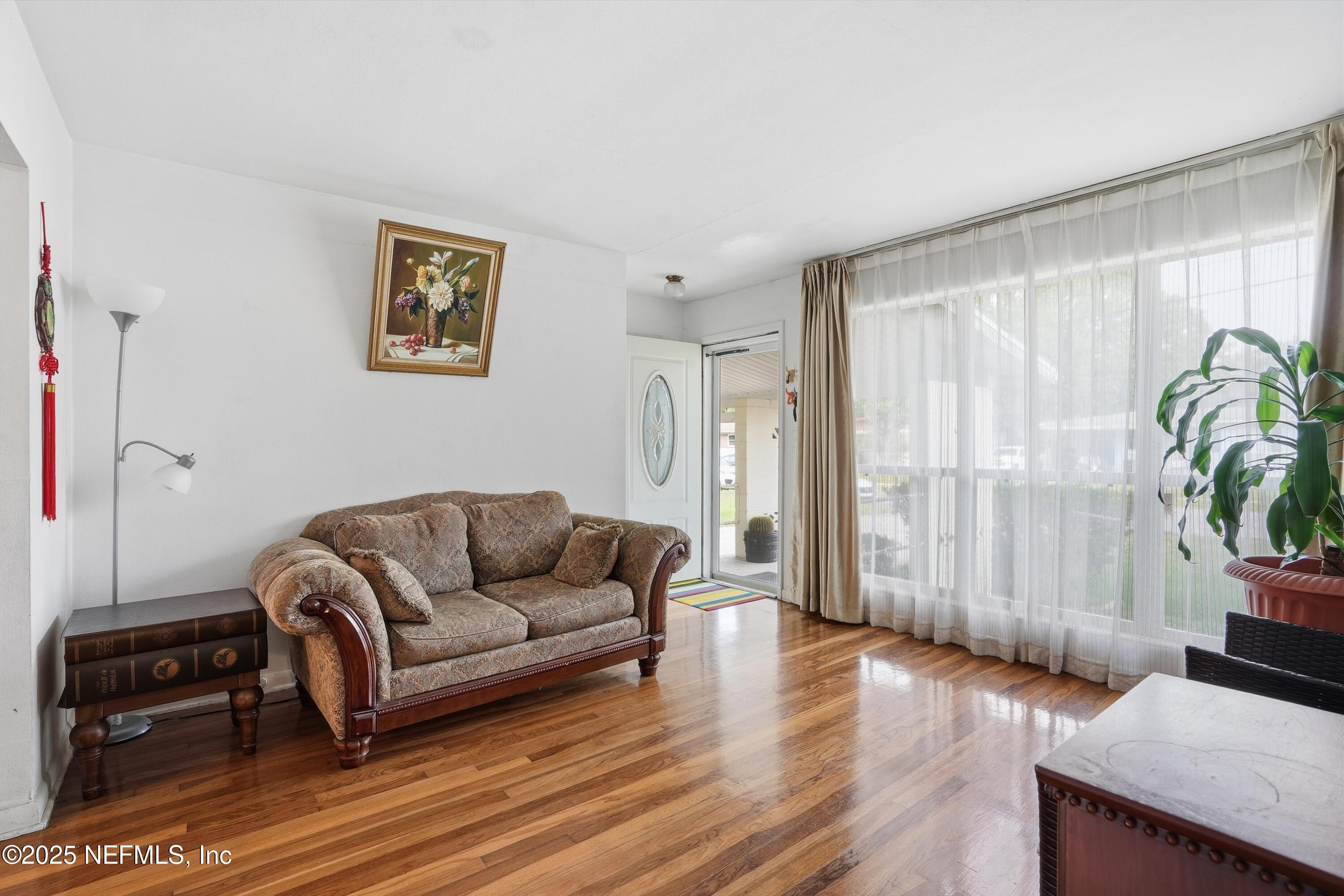 4550 ANVERS Boulevard