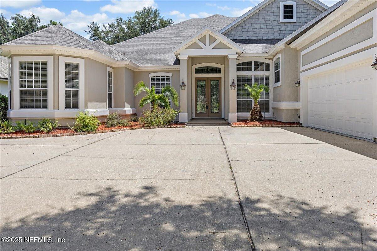 2347 W CLOVELLY Lane