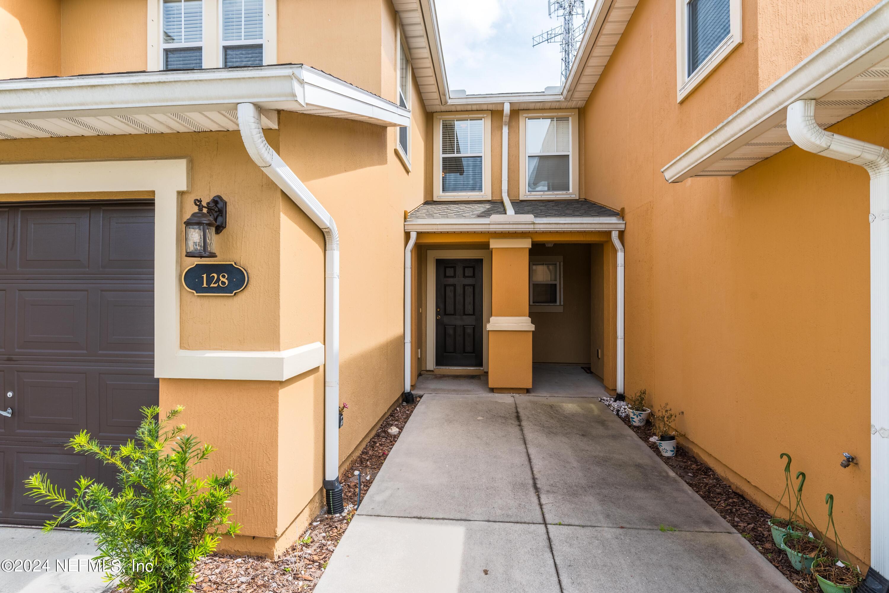 128 GARGONZA Court