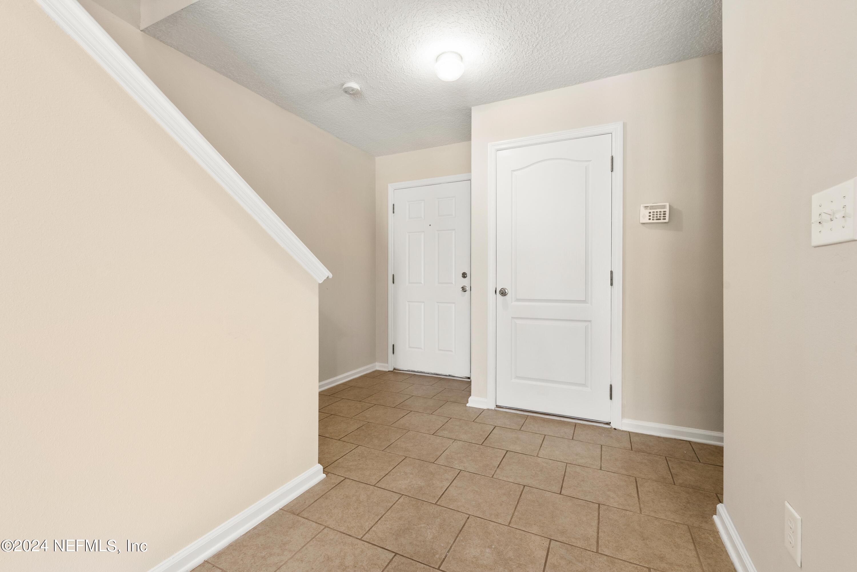 128 GARGONZA Court