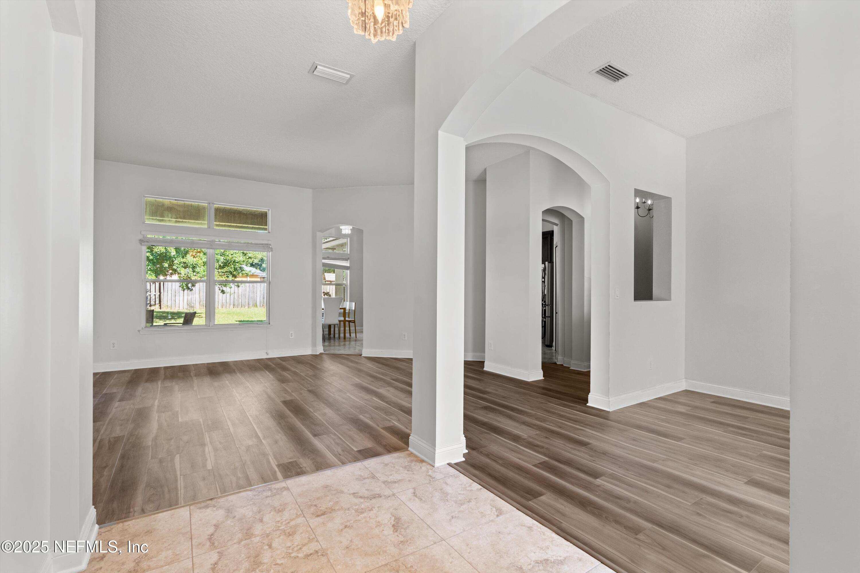 129 LAKE RUN Boulevard