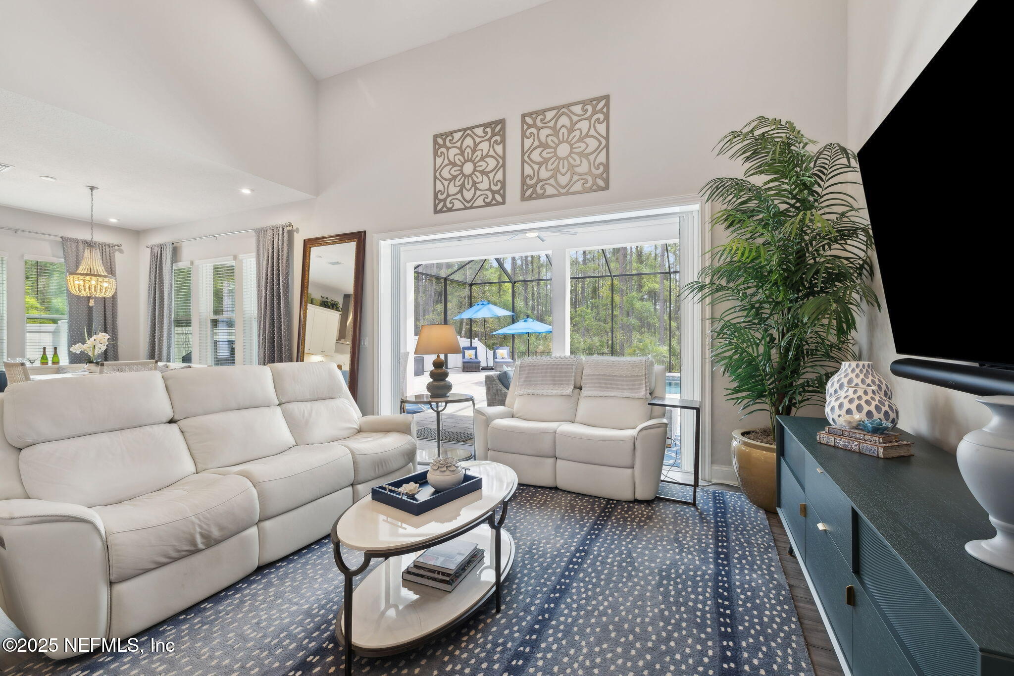 64 WHIRLAWAY Court