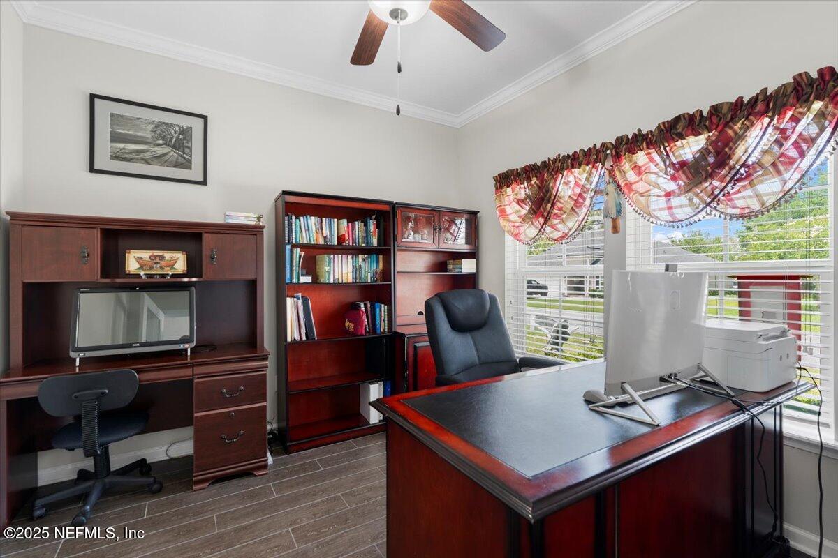 3521 GRAND VICTORIA Court