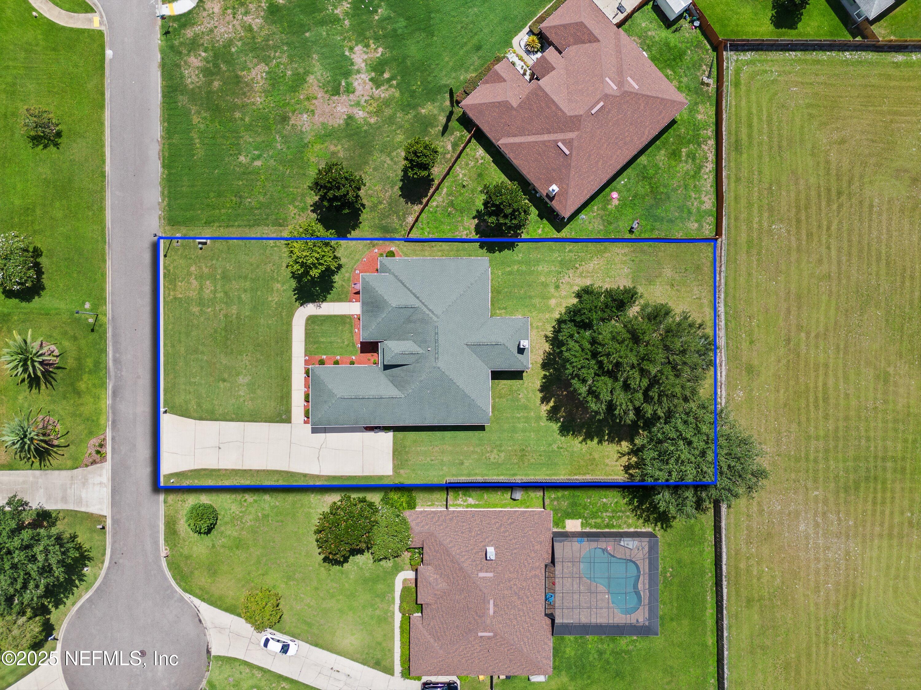 9662 RED SQUIRREL Lane