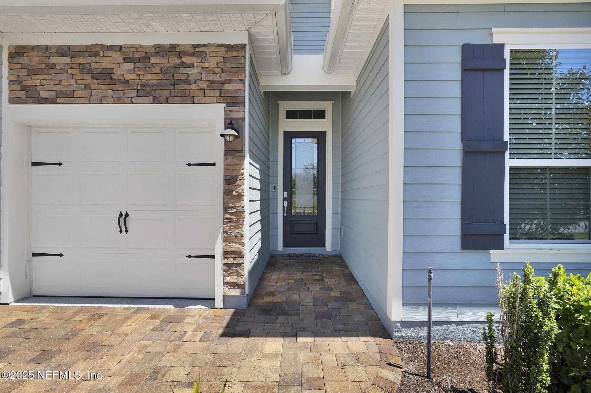 251 DOSEL Lane