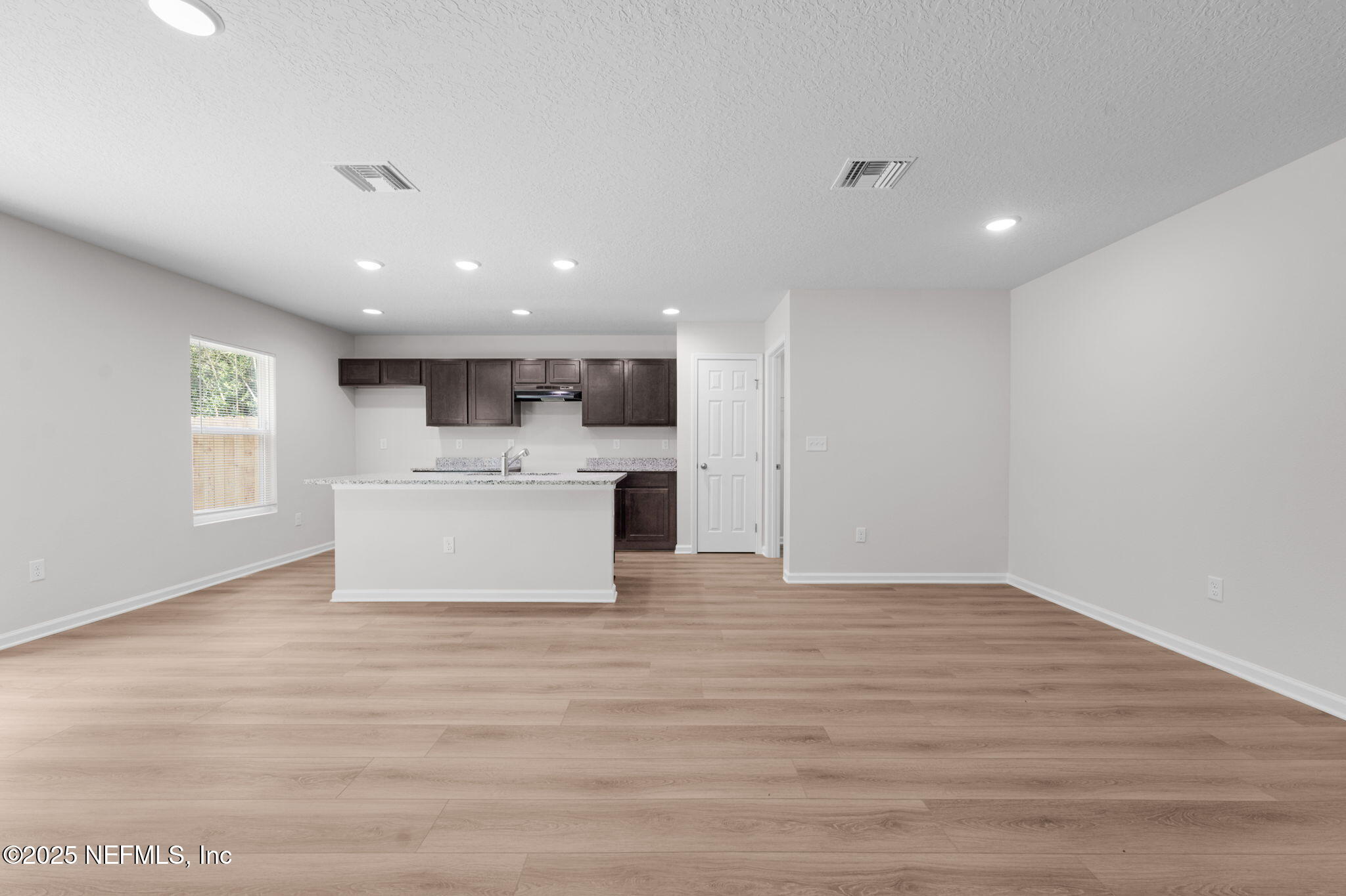 1230 KENNARD Street
