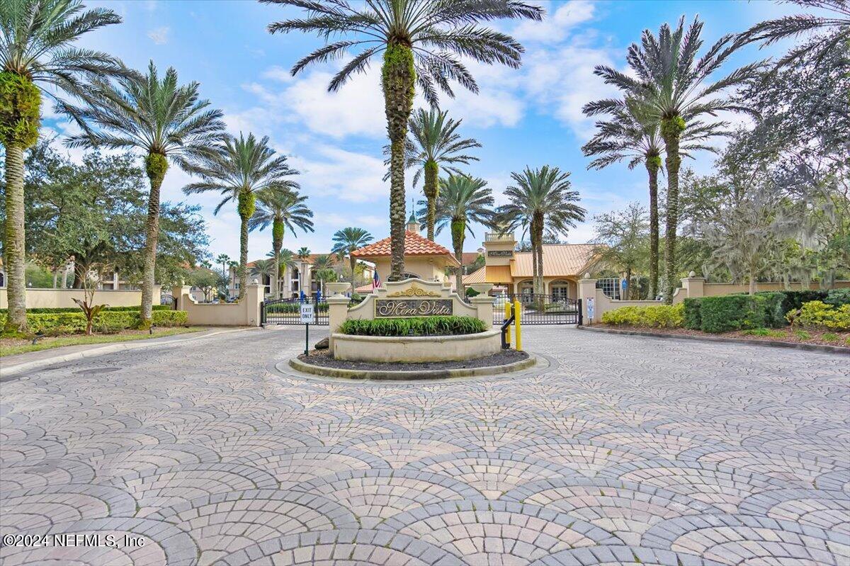 13846 ATLANTIC Boulevard 902