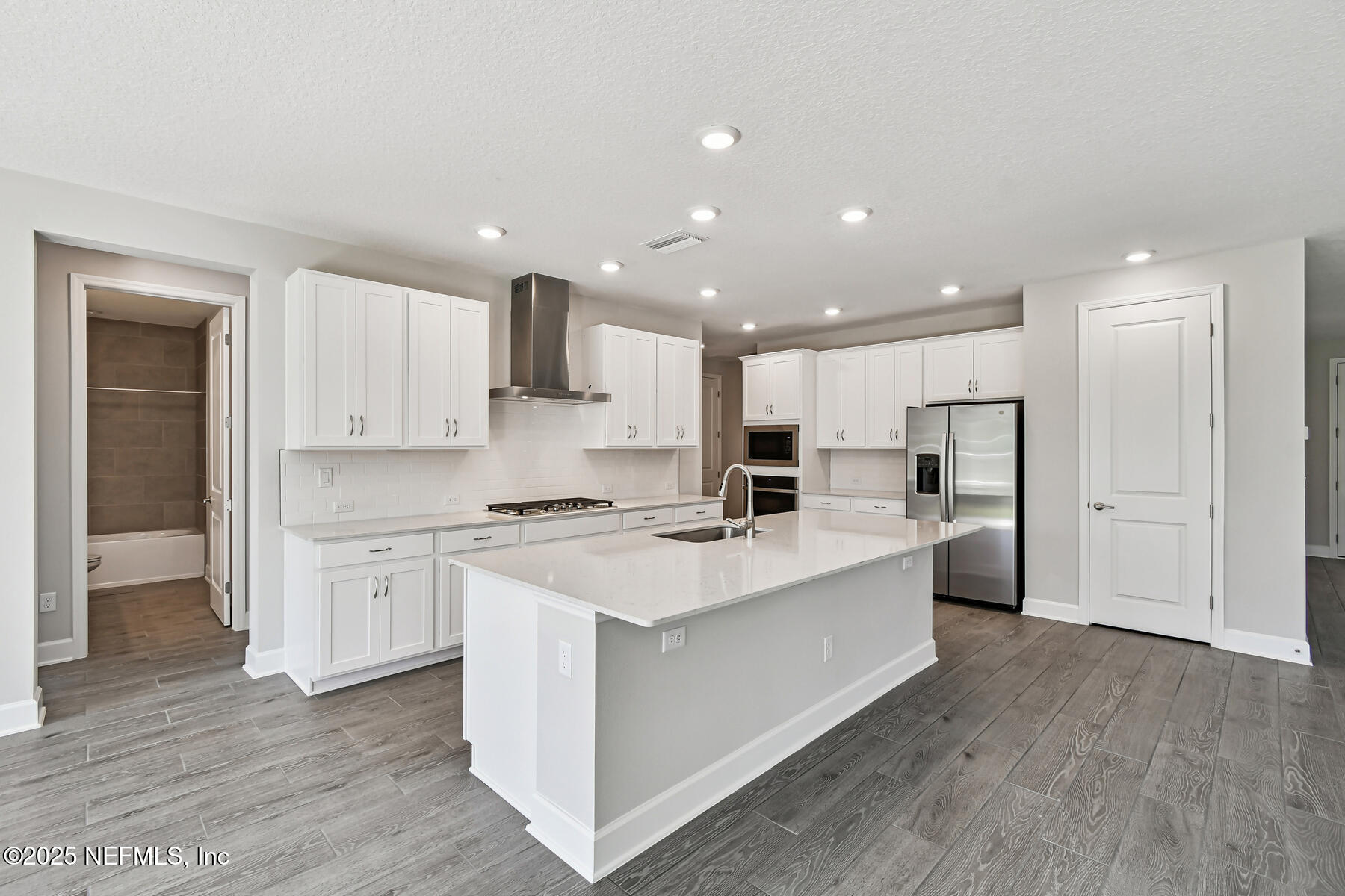 75500 DRIFTWOOD Court
