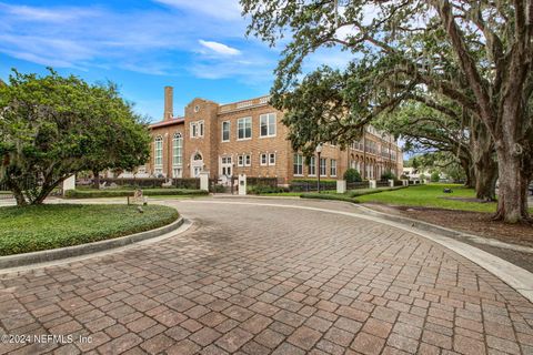 A home in Jacksonville