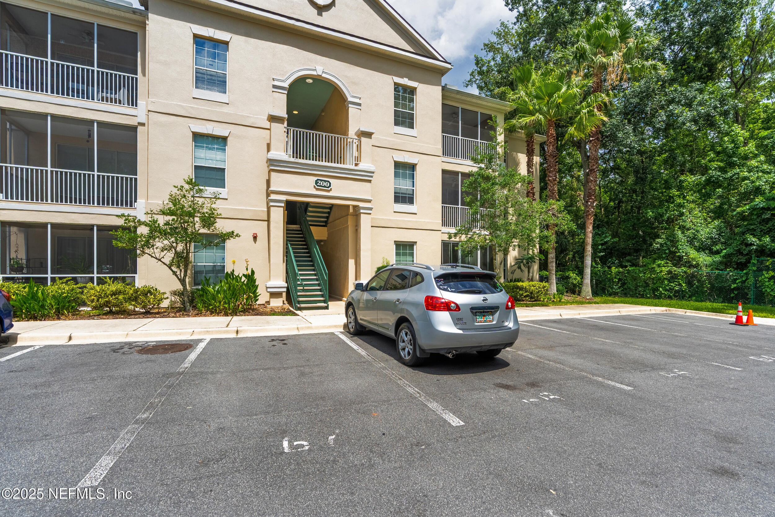 8601 BEACH Boulevard 209