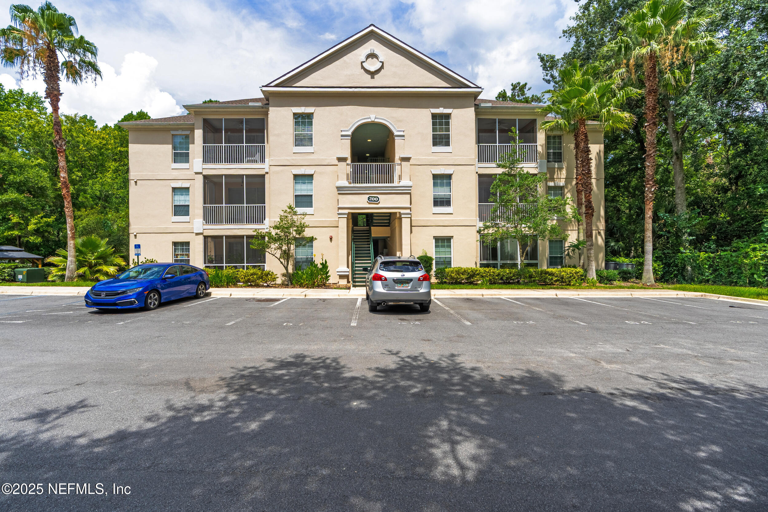 8601 BEACH Boulevard 209