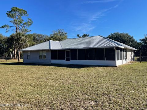 A home in Interlachen