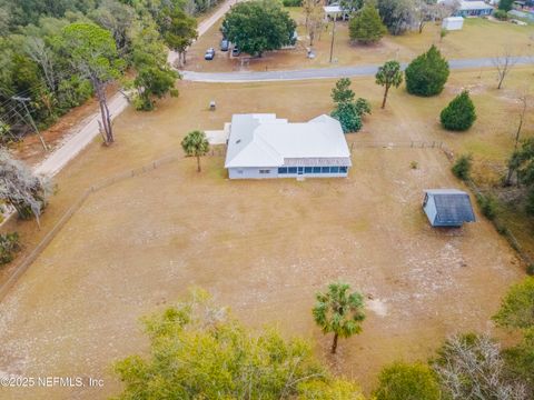 A home in Interlachen