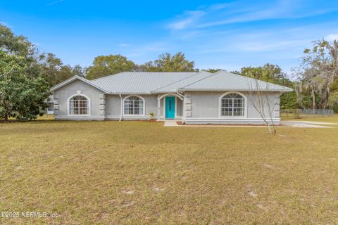 A home in Interlachen