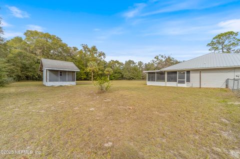 A home in Interlachen