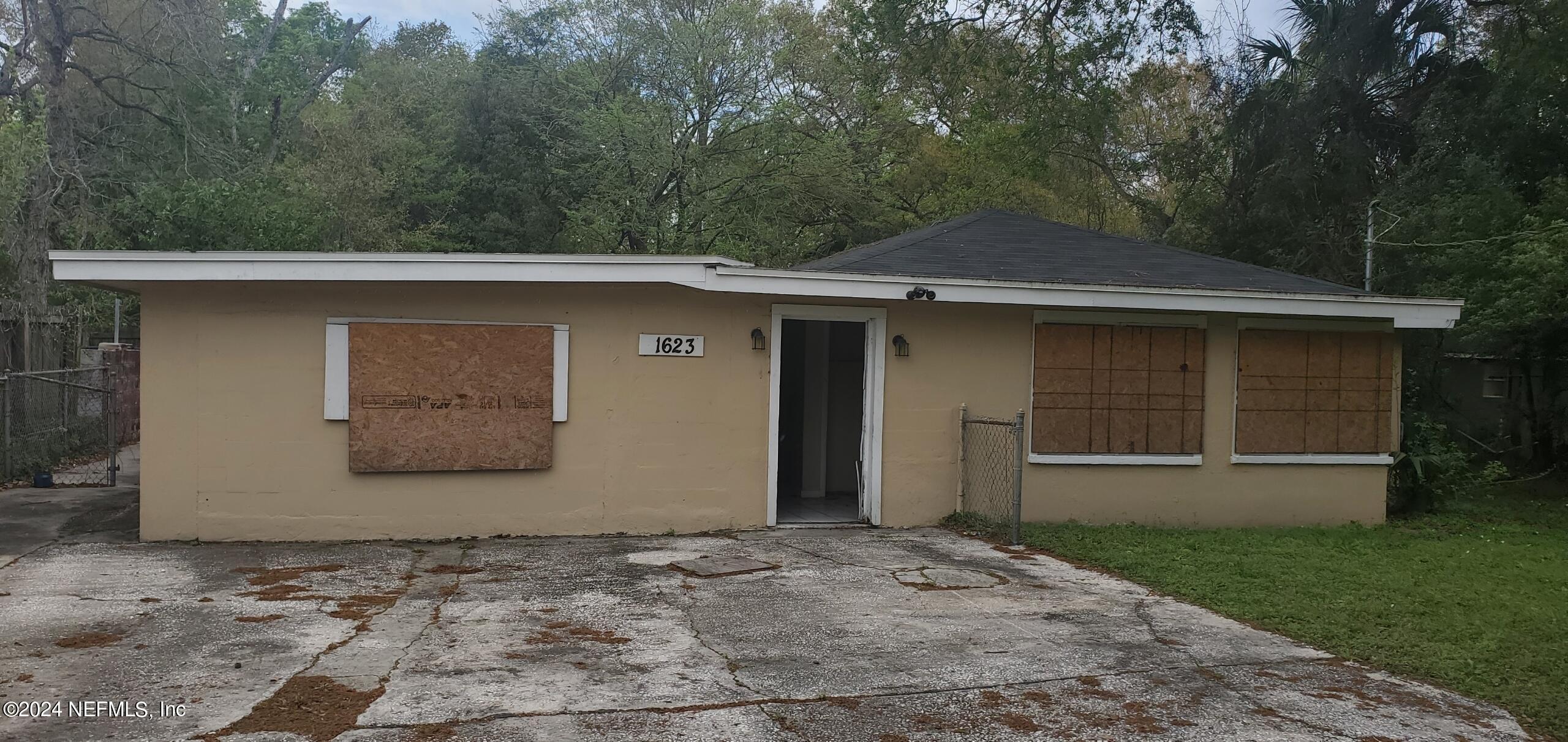Jacksonville, FL home for sale located at 1623 ST CLAIR Street, Jacksonville, FL 32254