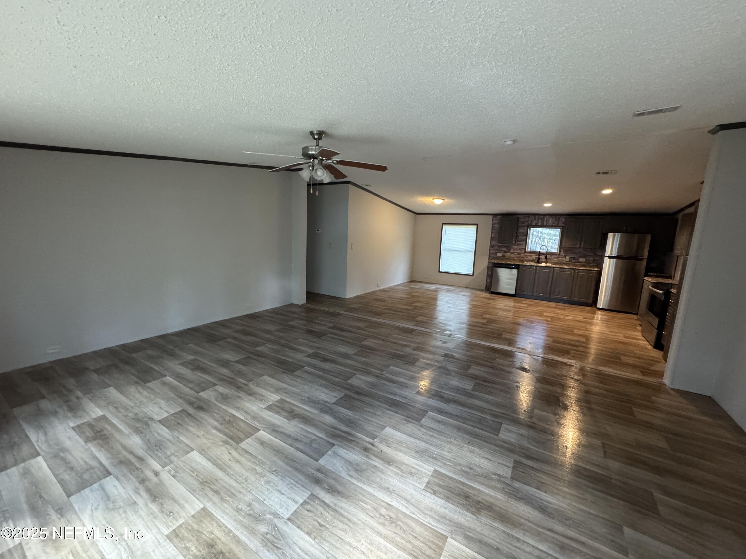 10245 W DEEP CREEK Boulevard