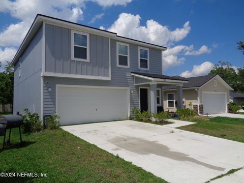 Single Family Residence in Jacksonville FL 7711 COURAGE Court 3.jpg