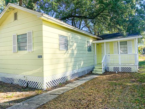 Photo of 1525 MT HERMAN Street, Jacksonville, FL 32209 (MLS # 2153580)