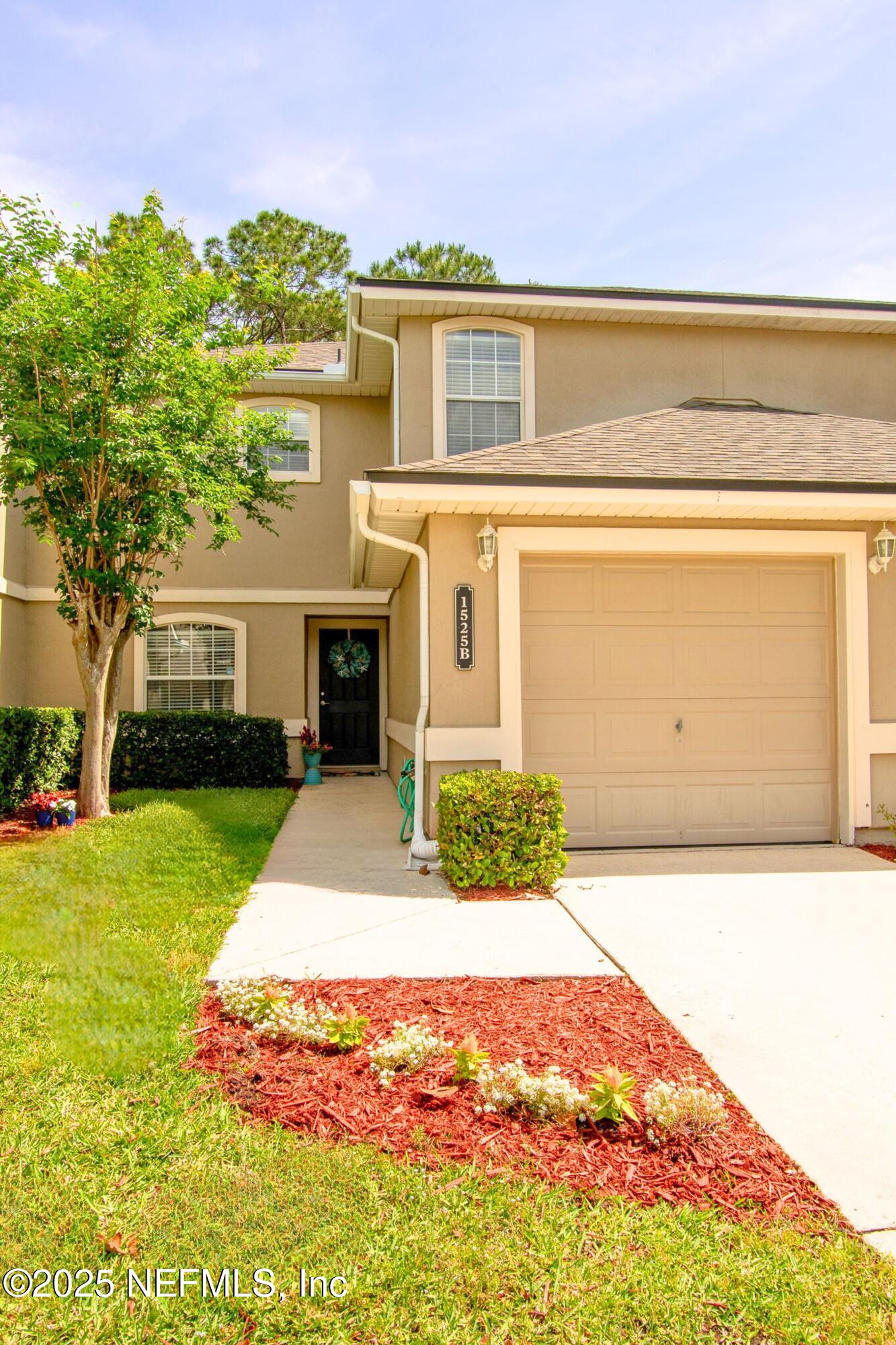 1525 VINELAND Circle B