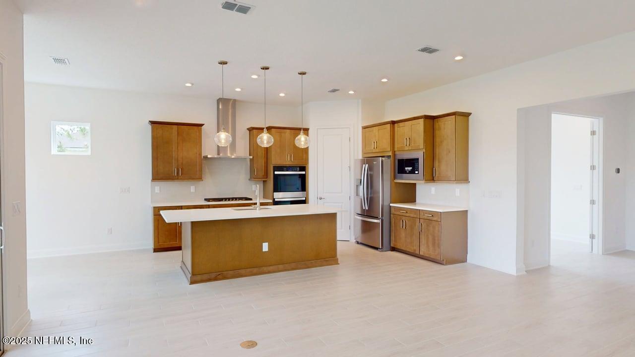 52 KINLEY HILL Court