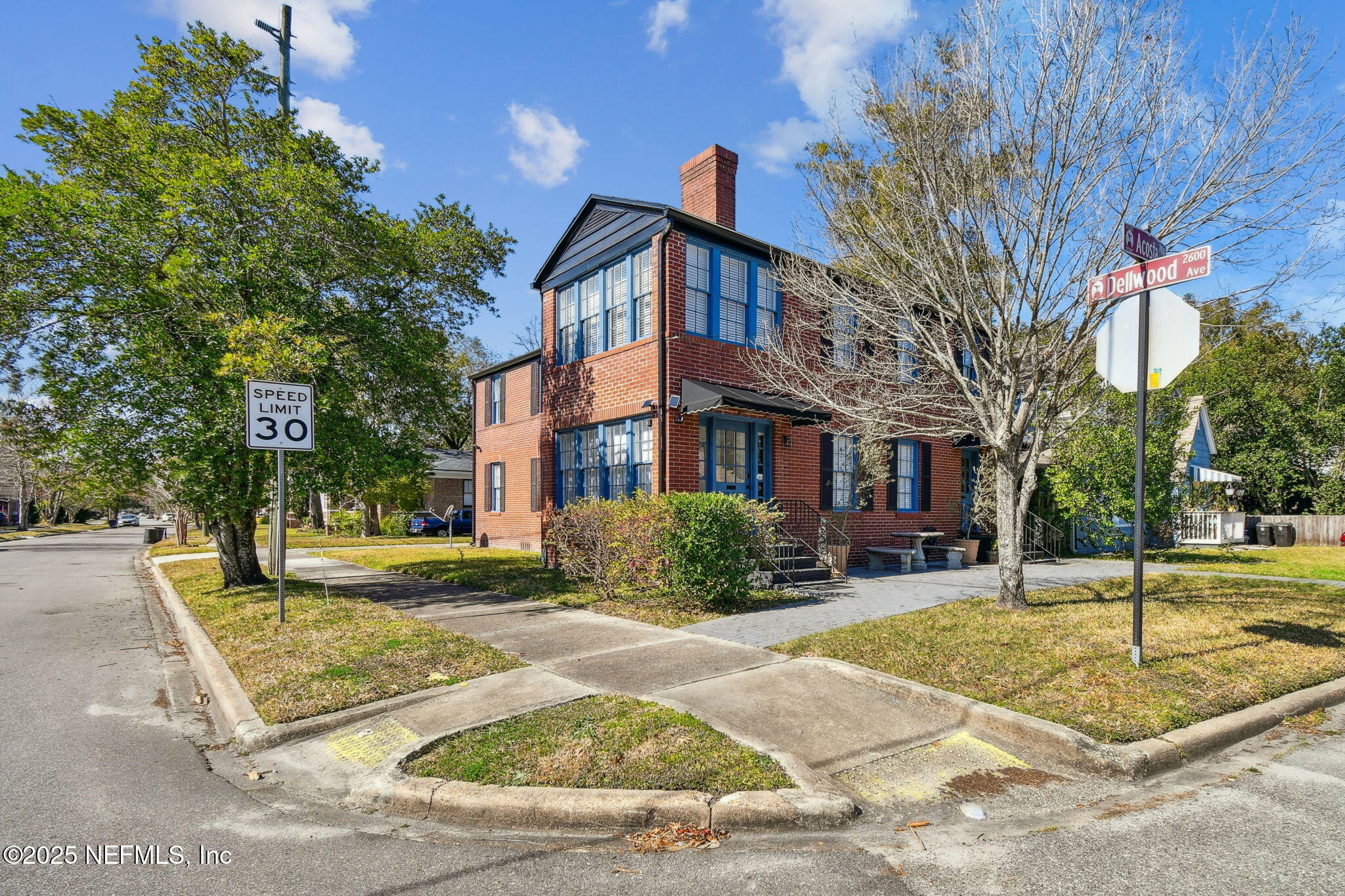 758 ACOSTA Street