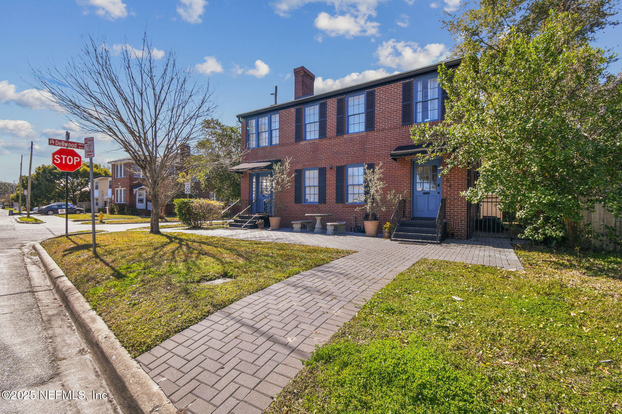 758 ACOSTA Street