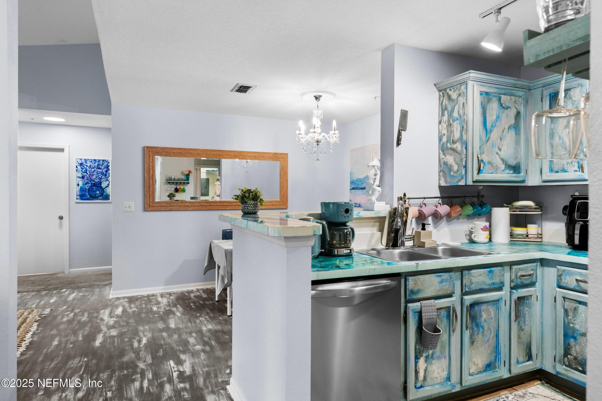 7701 TIMBERLIN PARK Boulevard 434