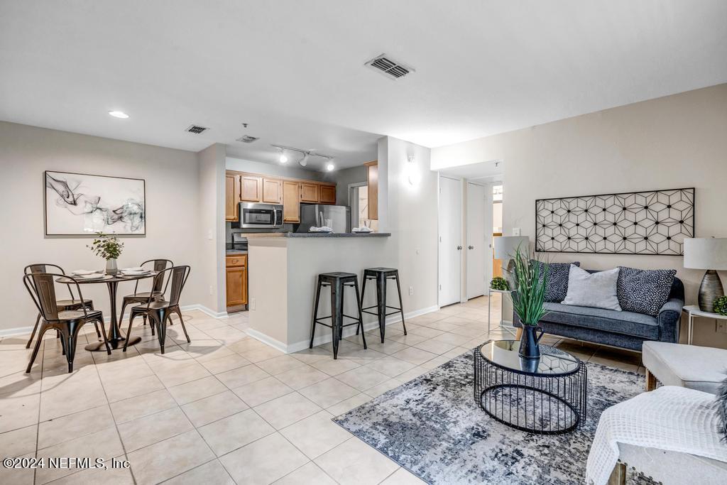 View Jacksonville, FL 32256 condo