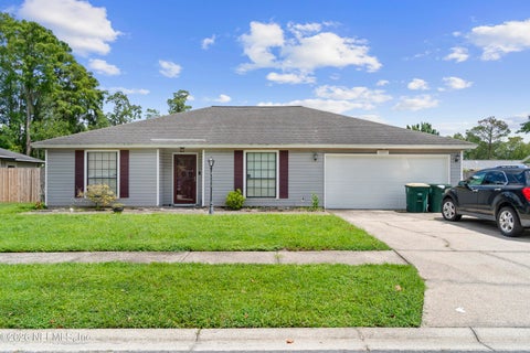 Photo of 10859 SADDLE HORN Drive, Jacksonville, FL 32257 (MLS # 2164820)