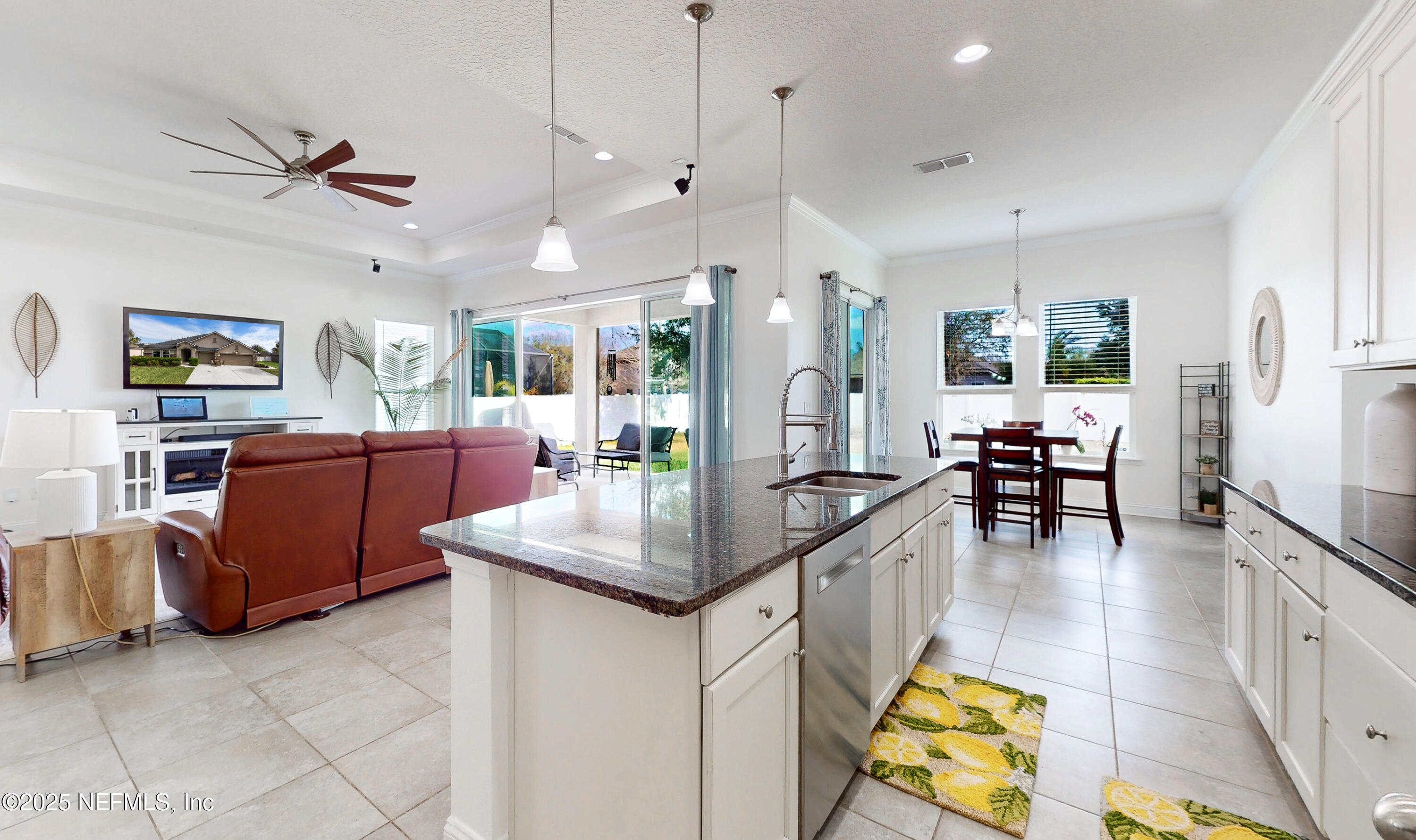 160 E POSITANO Avenue