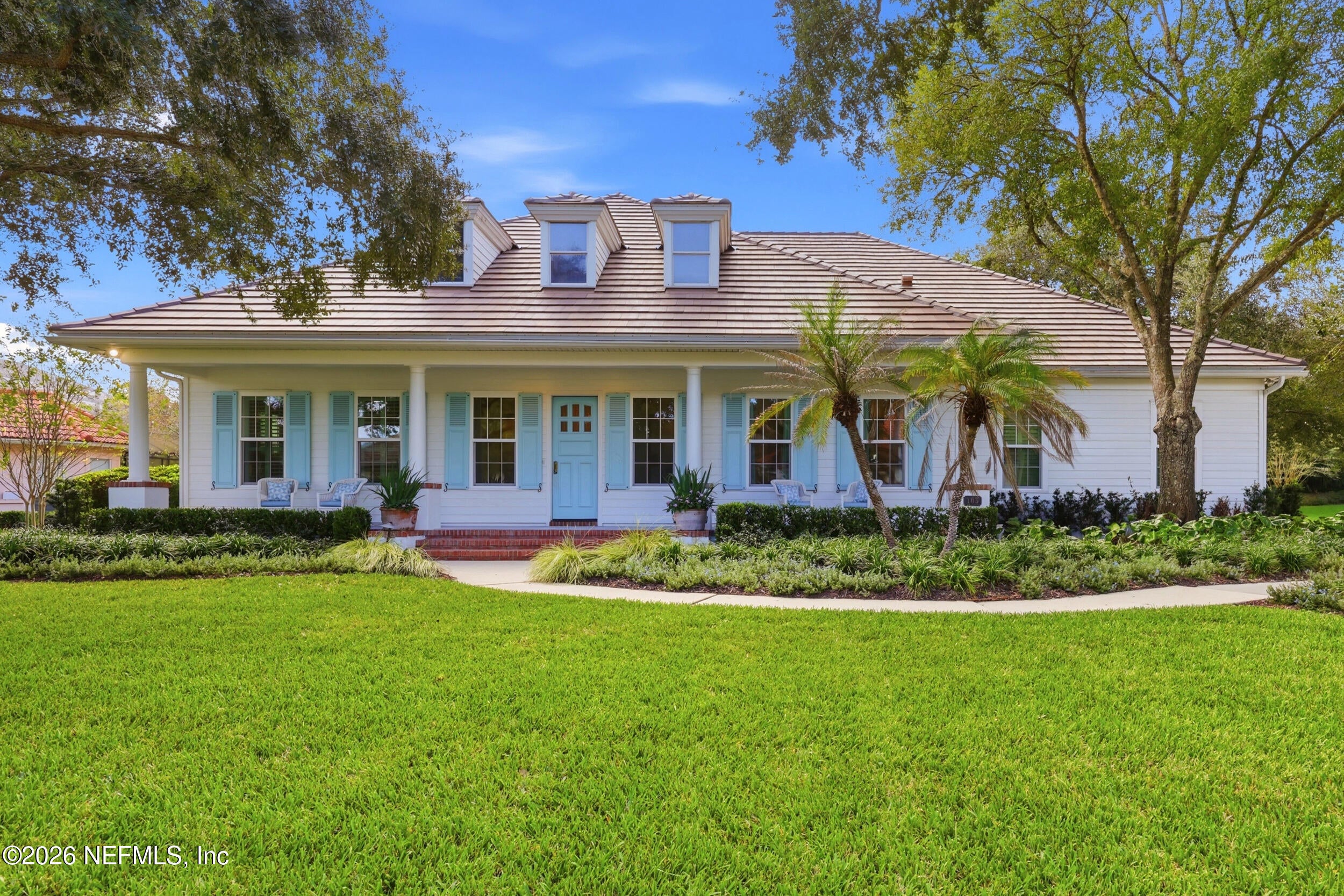 105 QUEENS WAY