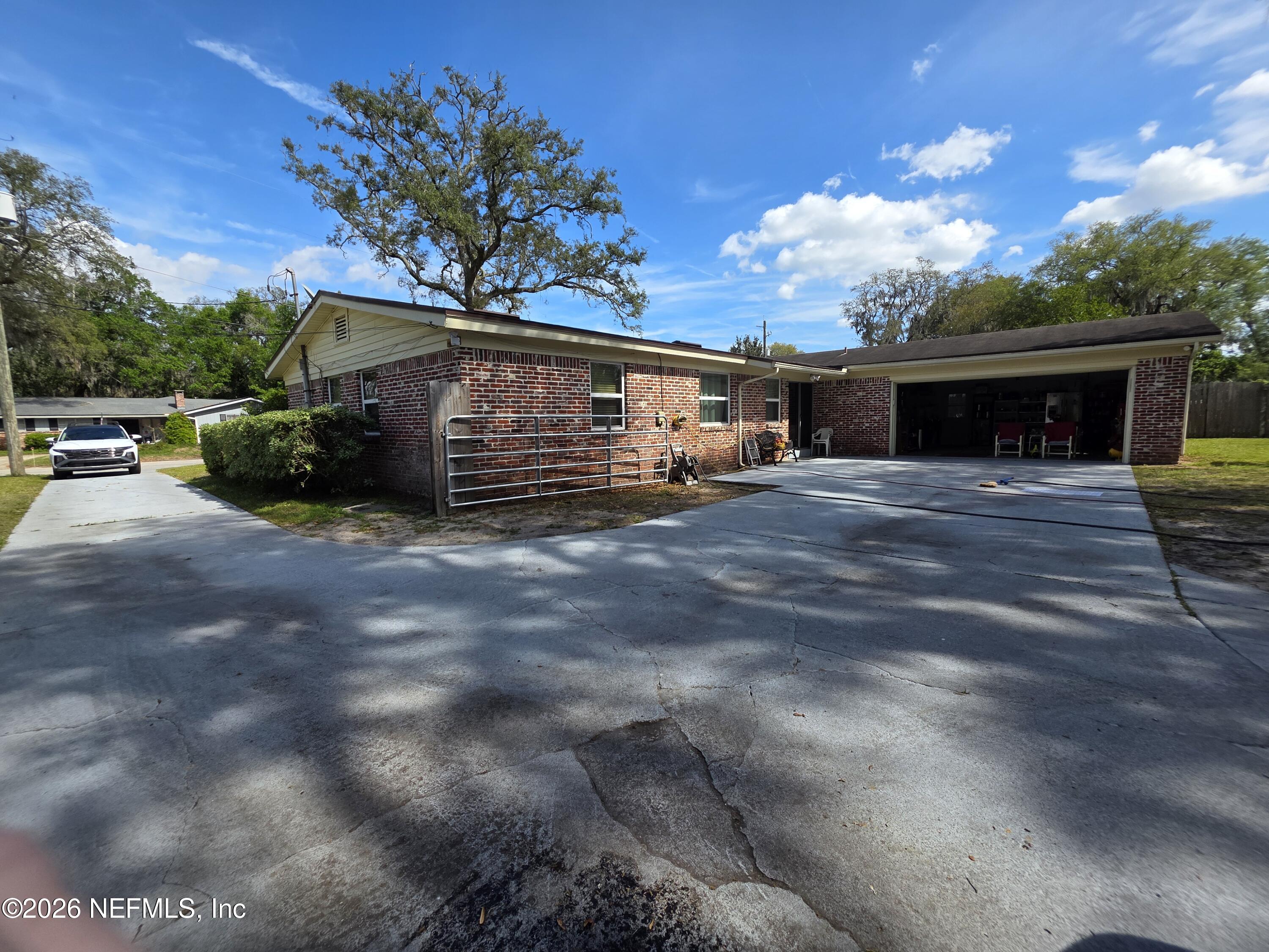 1682 WESTMINISTER Avenue