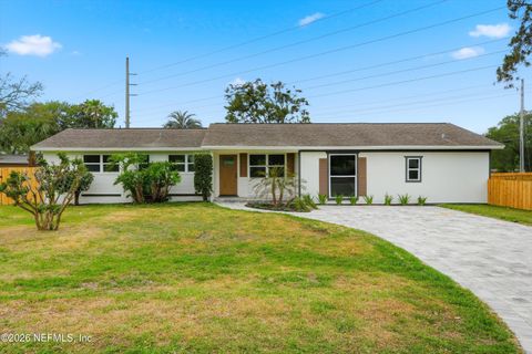 Photo of 850 HOLLY Drive, Jacksonville Beach, FL 32250 (MLS # 2144577)
