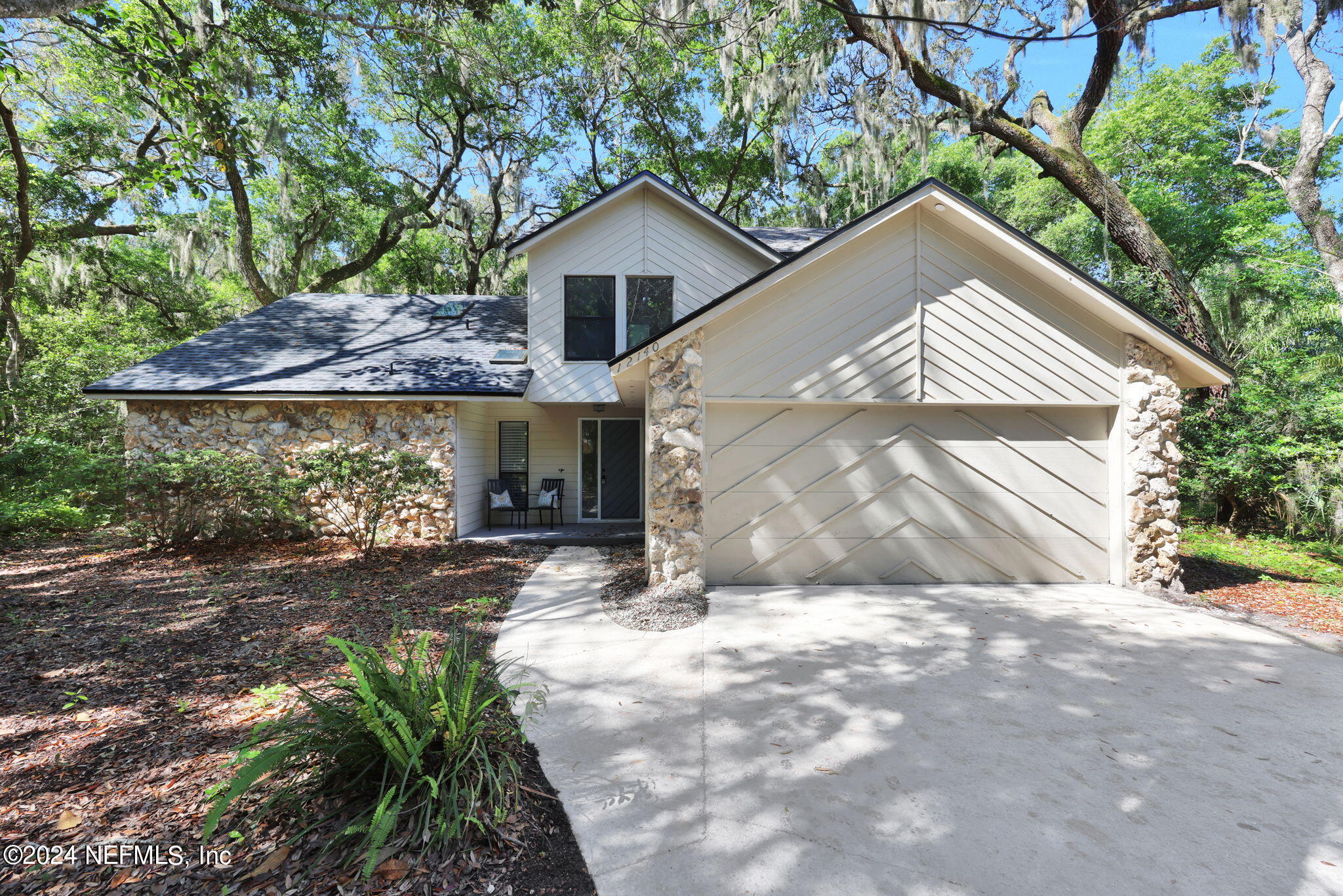 Jacksonville, FL home for sale located at 12140 Spiney Ridge Drive, Jacksonville, FL 32225