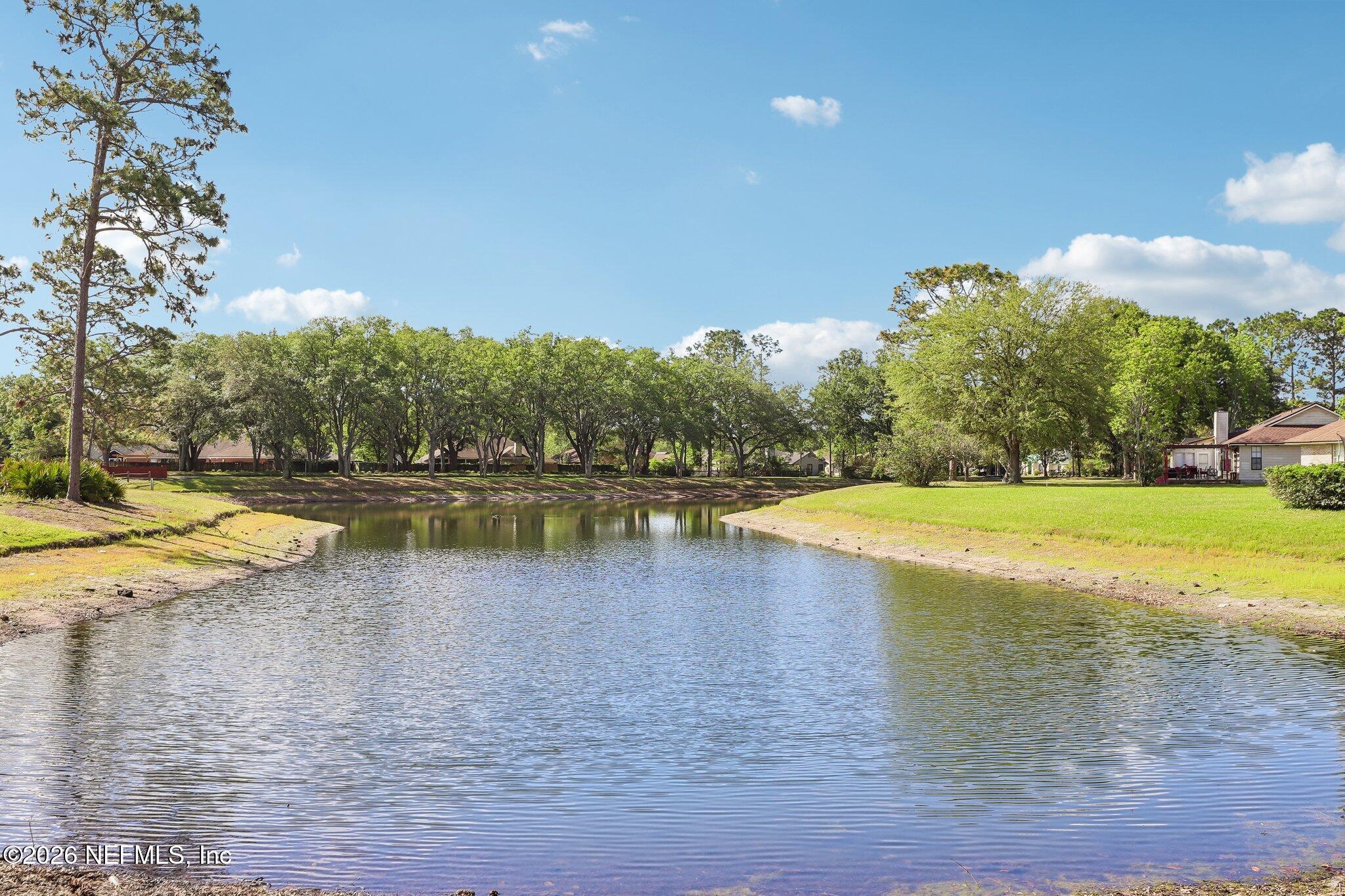 8869 COUNTRY BEND Circle