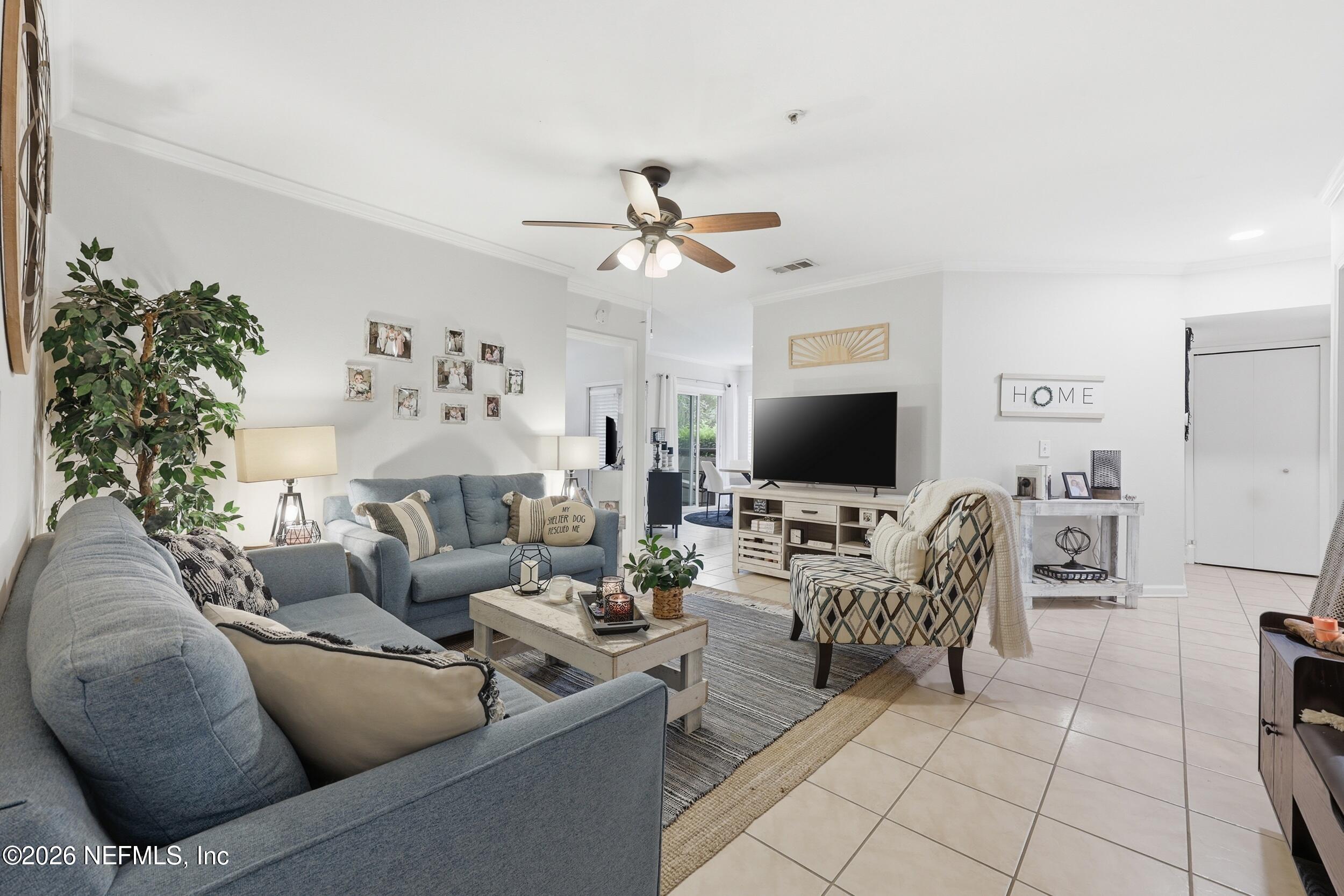 1701 THE GREENS Way 1913