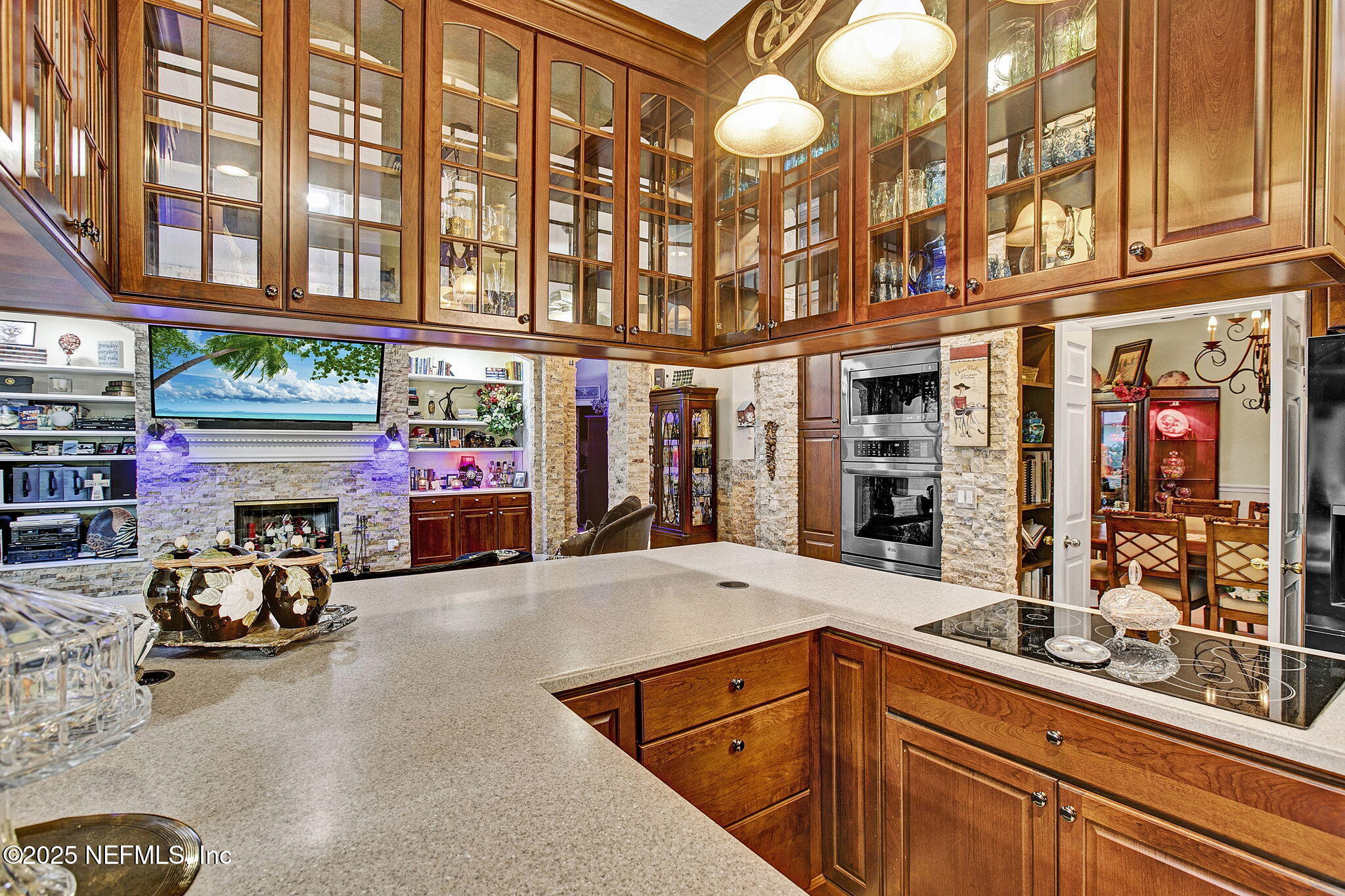 1217 N BURGANDY Trail