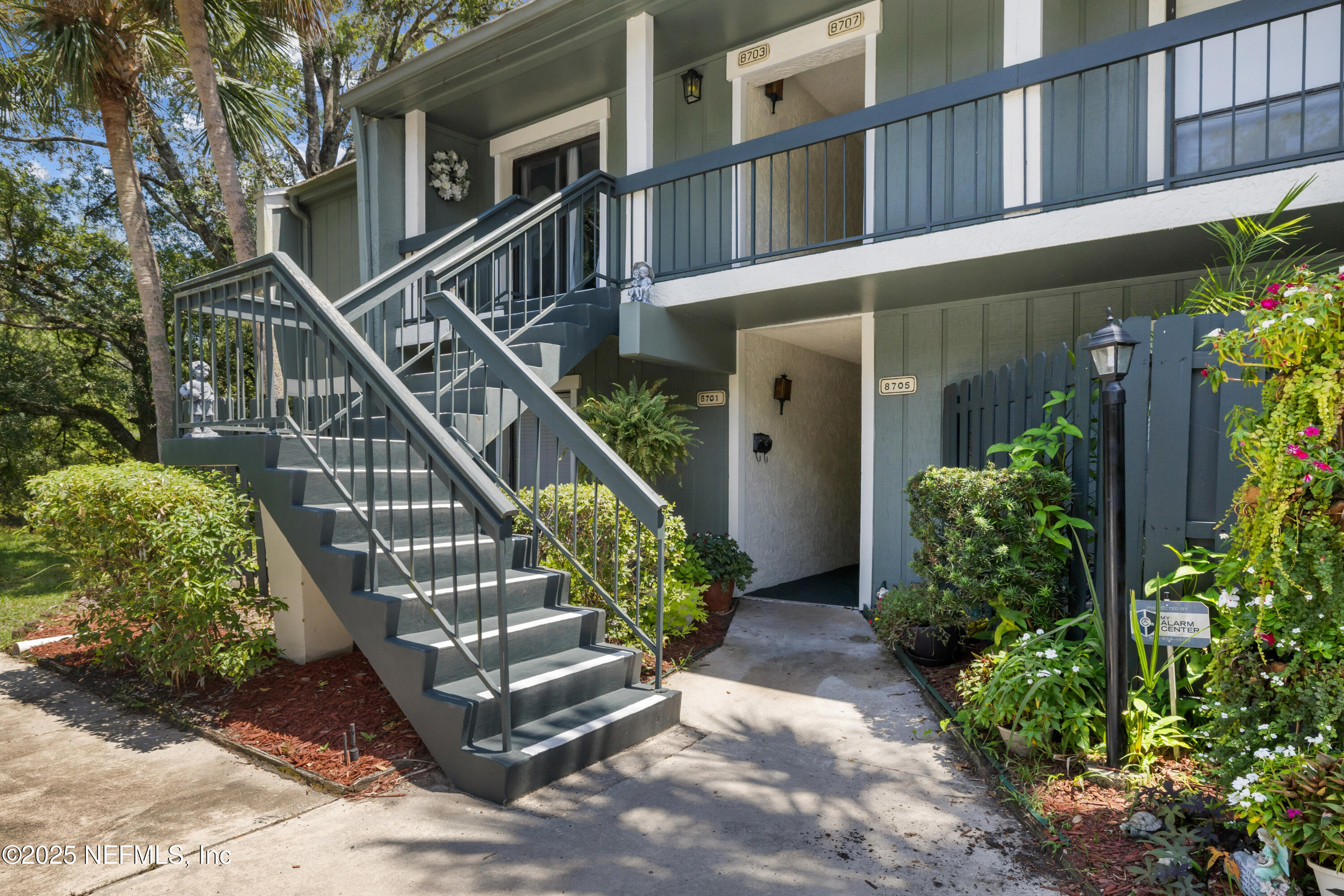 8703 COMO LAKE Drive 8703