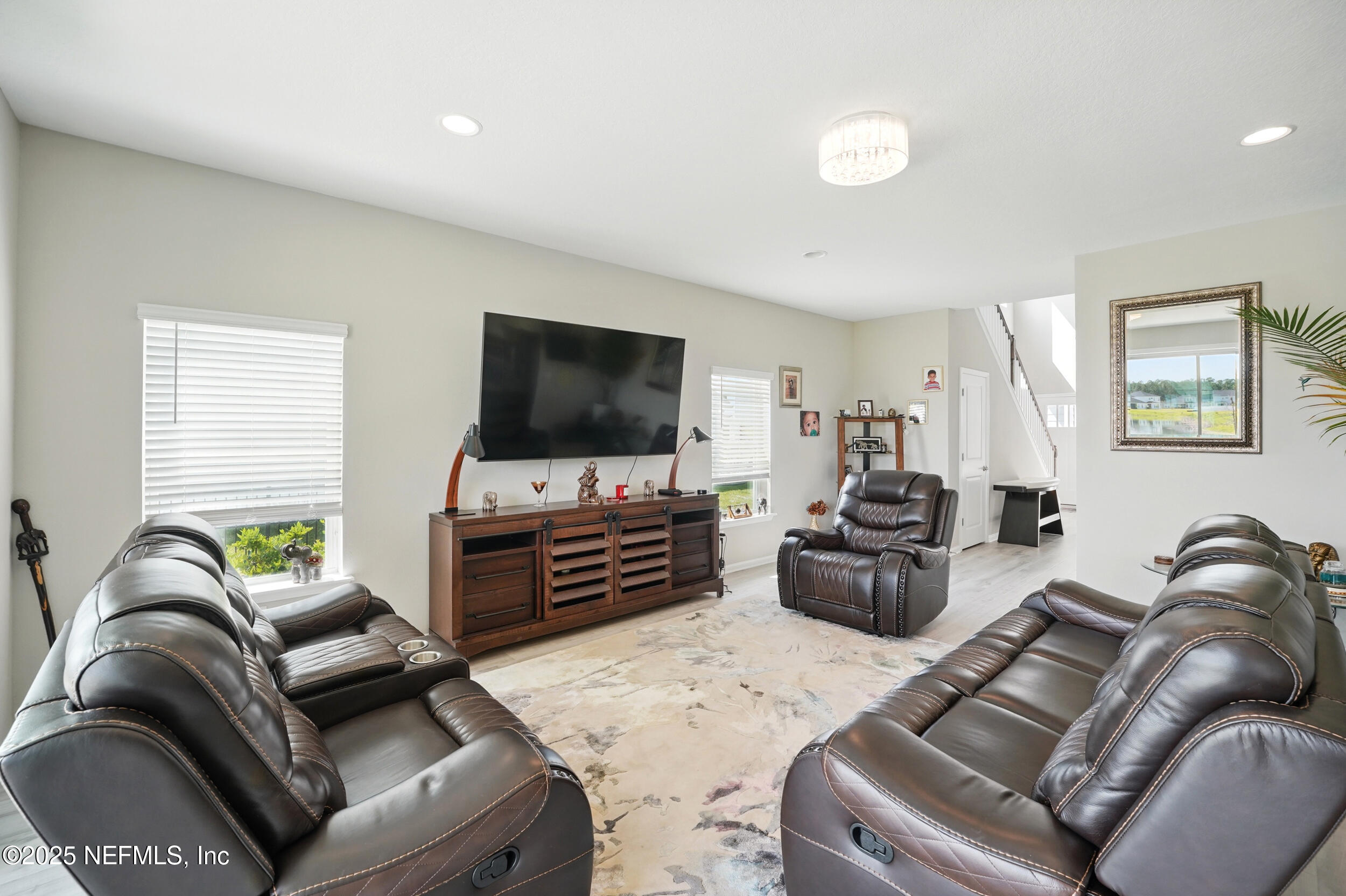 523 SILVER LANDING Drive