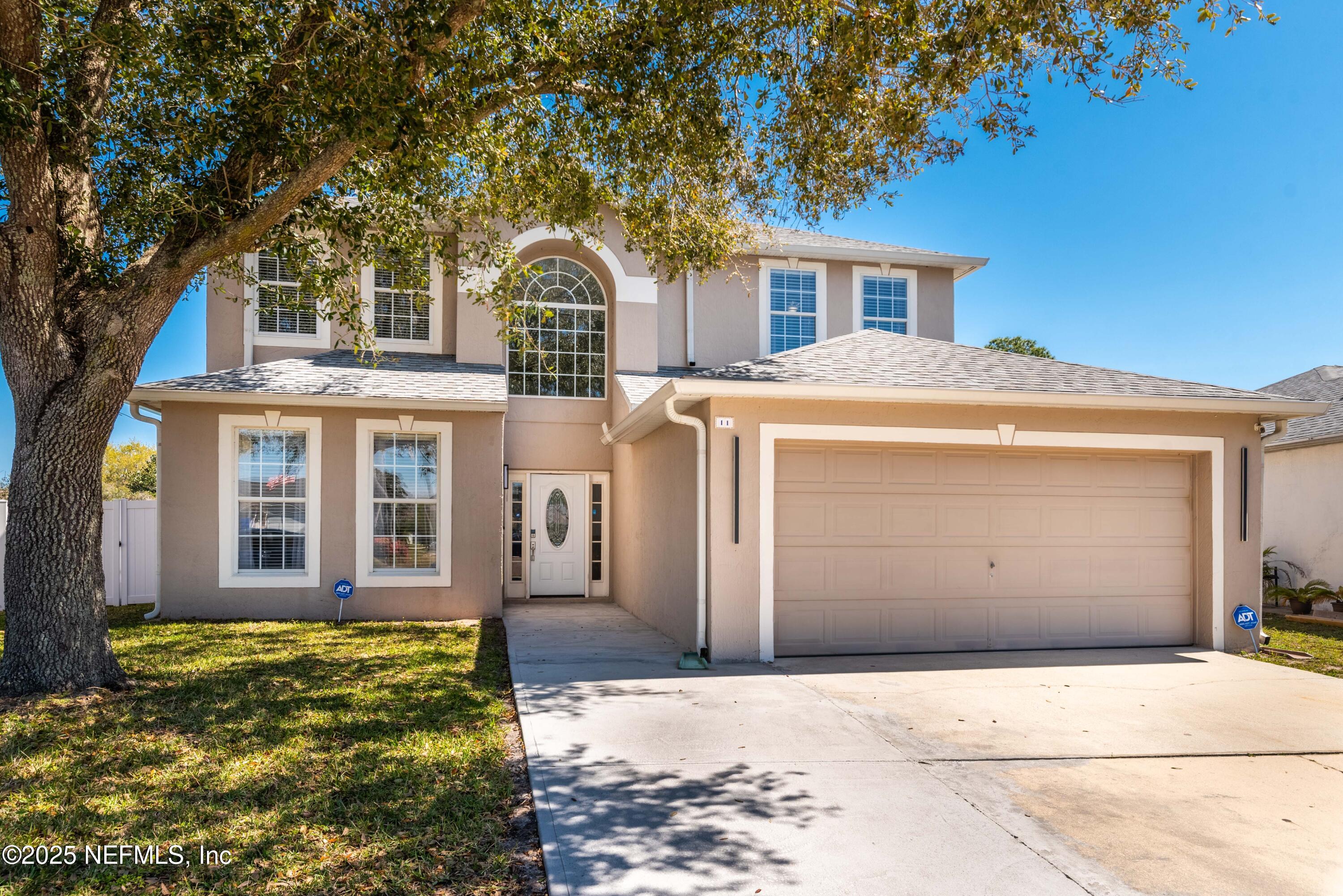 11 REEDING RIDGE Drive W