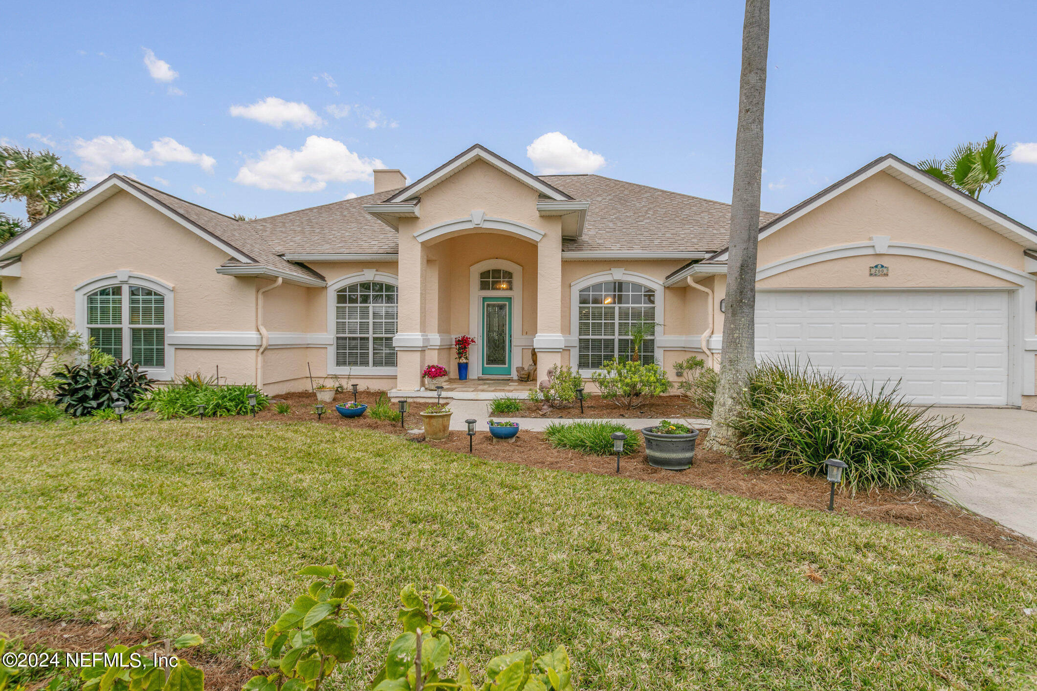 St Augustine, FL home for sale located at 200 ISLAMARADA Court, St Augustine, FL 32084