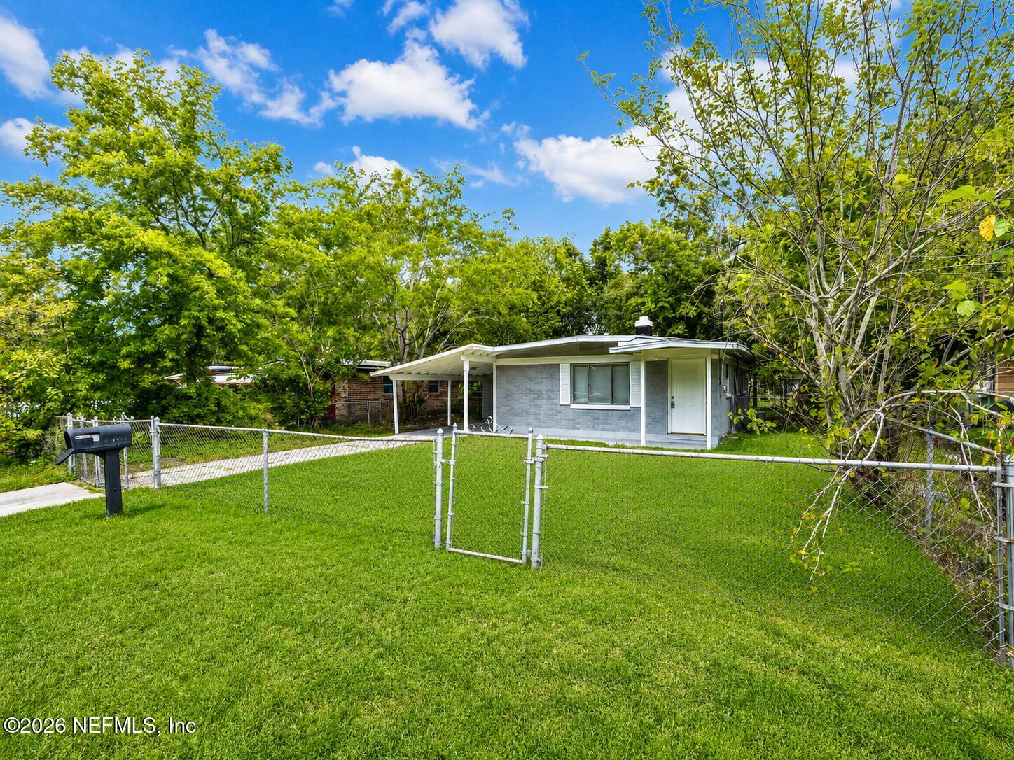 2467 25TH Street W