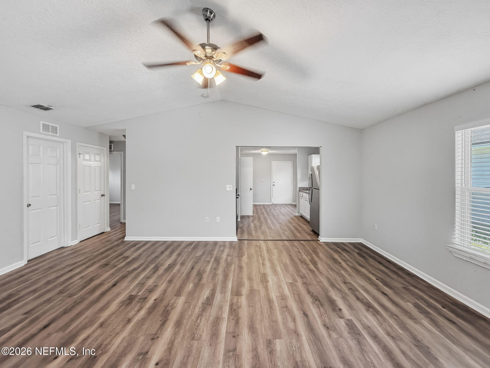 5330 KANKAKEE Boulevard