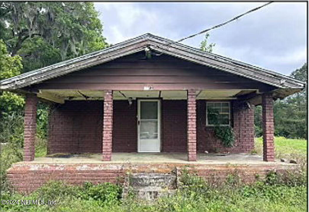Jacksonville, FL home for sale located at 9801 Gibson Avenue, Jacksonville, FL 32208