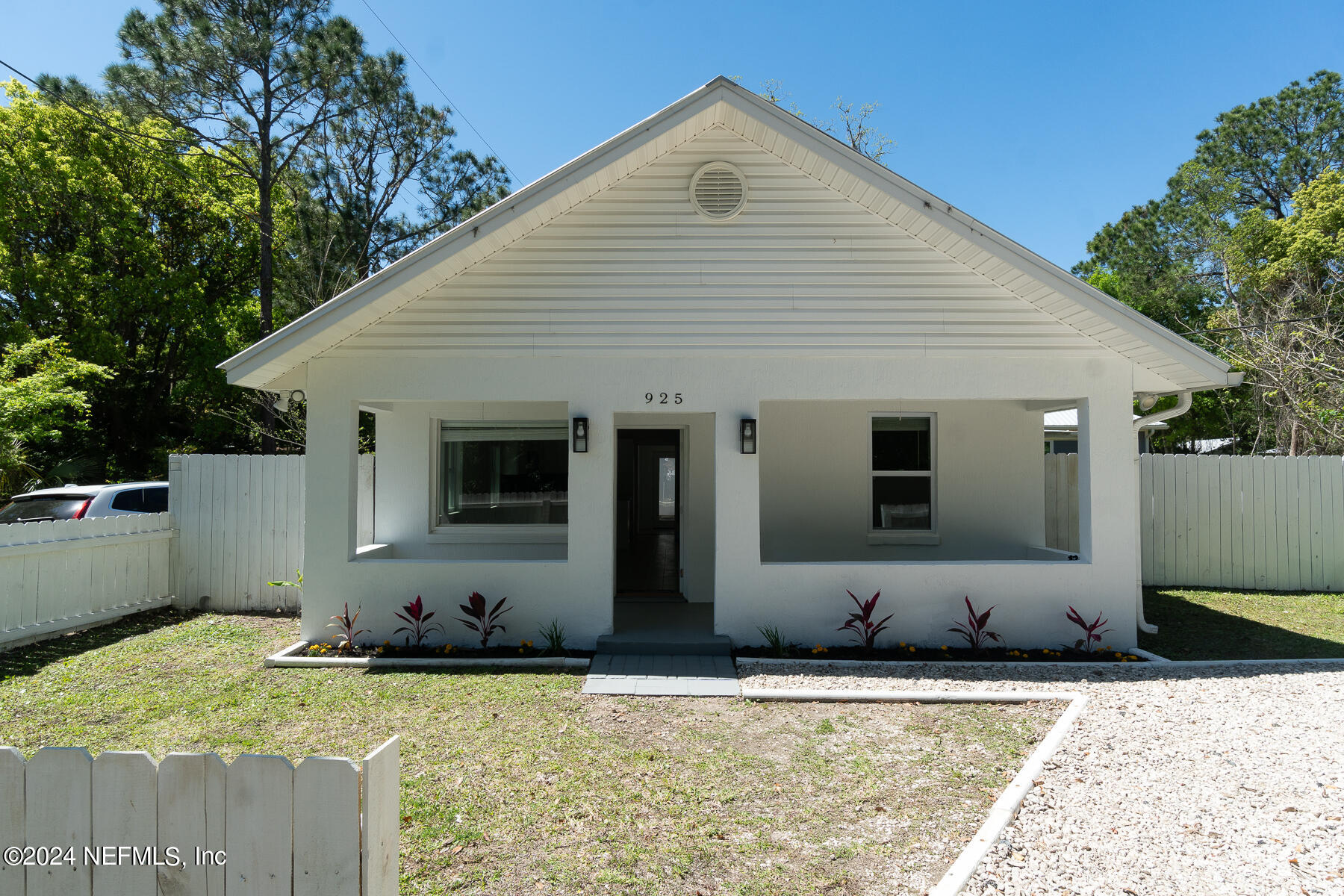 St Augustine, FL home for sale located at 925 S St Johns Street, St Augustine, FL 32084