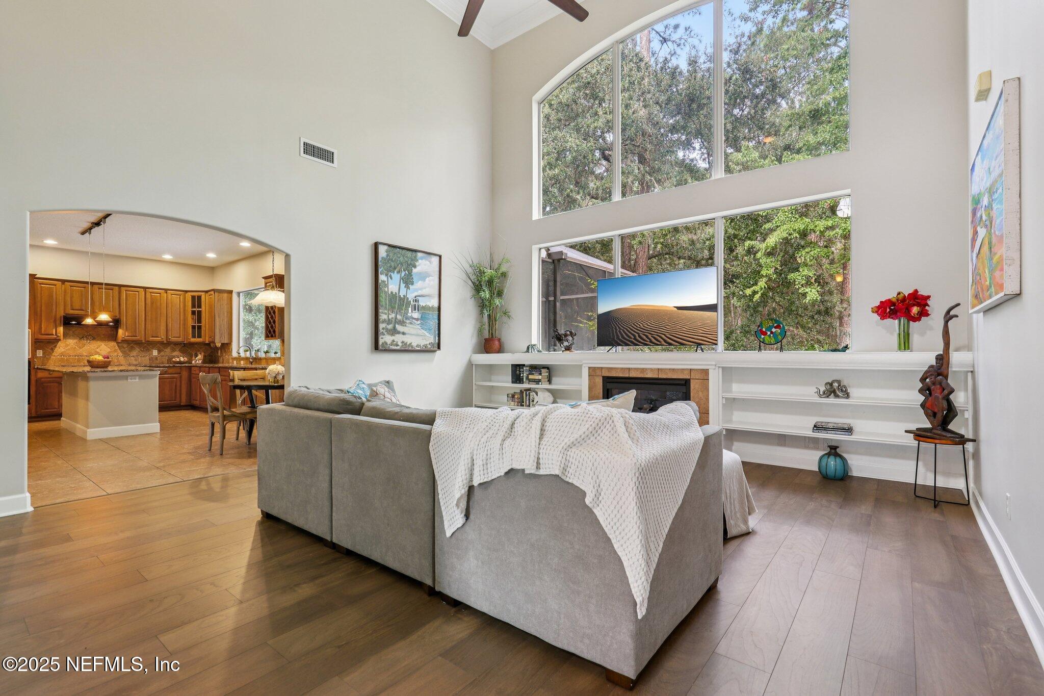 1932 VISTA LAKES Drive
