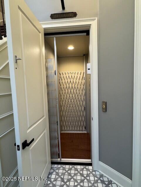 5041 PARADISE POND Lane