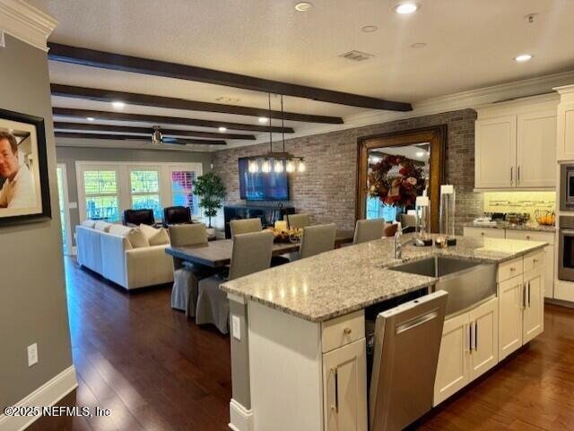 5041 PARADISE POND Lane