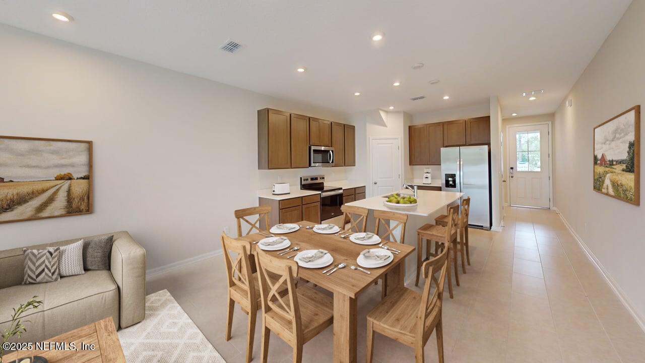 1015 EGRET BRANCH Way